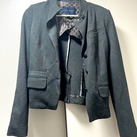 Women’s size 0 banana republic charcoal colored blazer - Picture 1 of 4